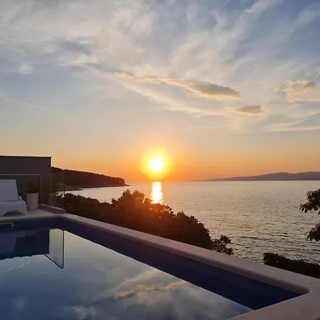 Seaside House With A Swimming Pool Cove Bristva, Korcula - 25192 بيت للعطل